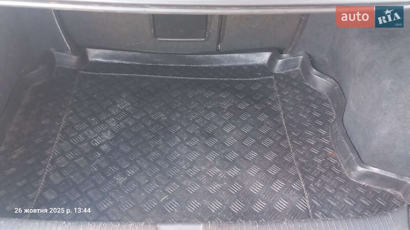 Седан Opel Astra 2006 в Киеве