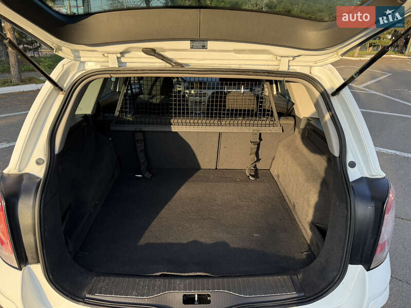 Универсал Opel Astra 2008 в Одессе