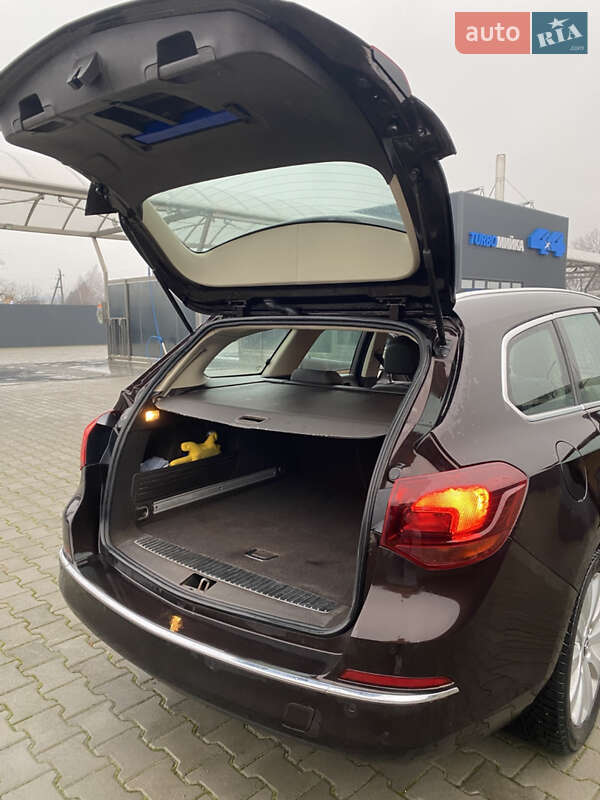 Универсал Opel Astra 2012 в Летичеве