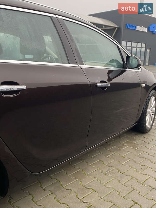 Универсал Opel Astra 2012 в Летичеве