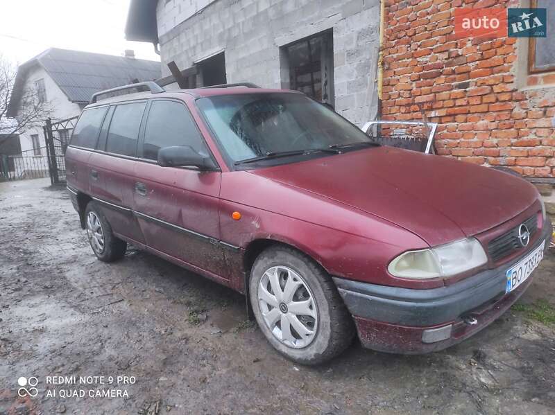 Универсал Opel Astra 1996 в Теребовле