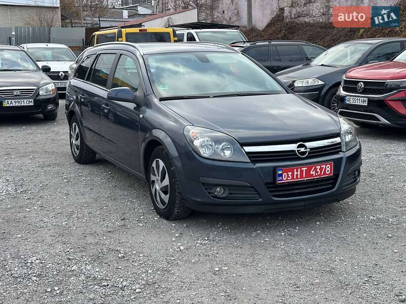 Универсал Opel Astra 2006 в Каменском