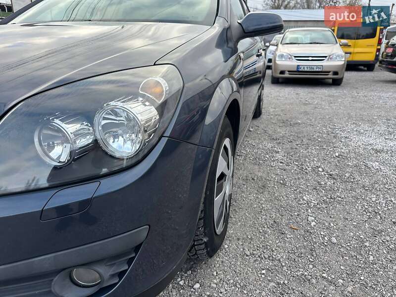 Универсал Opel Astra 2006 в Каменском