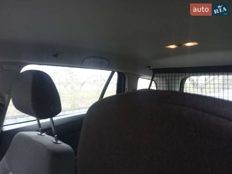 Универсал Opel Astra 2005 в Теребовле