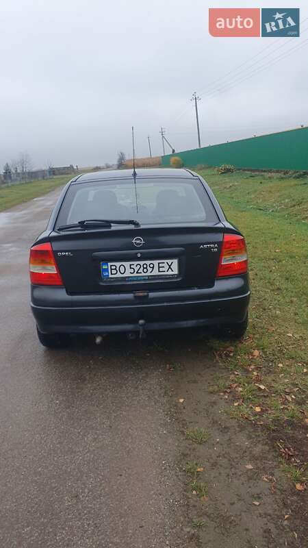 Хетчбек Opel Astra 1998 в Чорткові