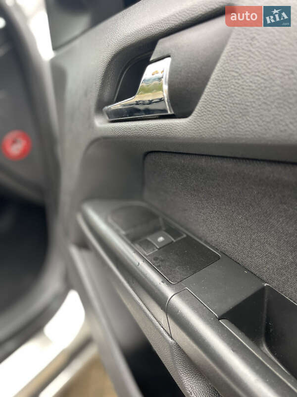 Хэтчбек Opel Astra 2006 в Ровно