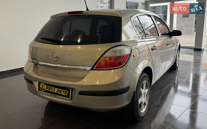Хетчбек Opel Astra 2005 в Шептицькому