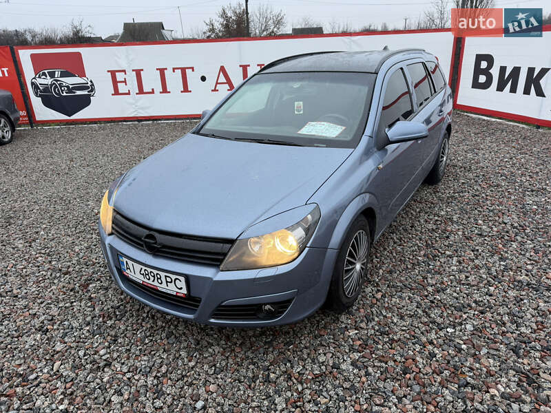 Универсал Opel Astra 2006 в Переяславе