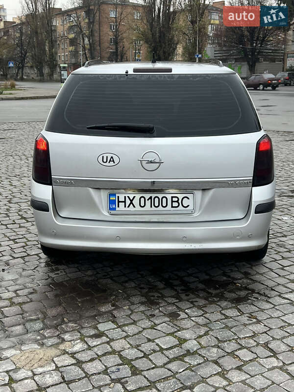 Універсал Opel Astra 2006 в Кам'янець-Подільському