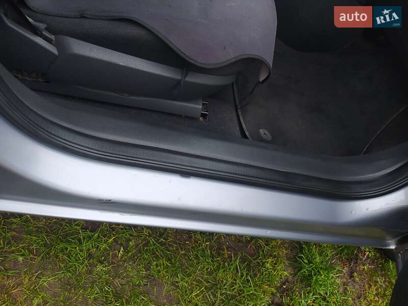 Универсал Opel Astra 2005 в Бердичеве фото 16 Универсал Opel Astra 2005 в Бердичеве