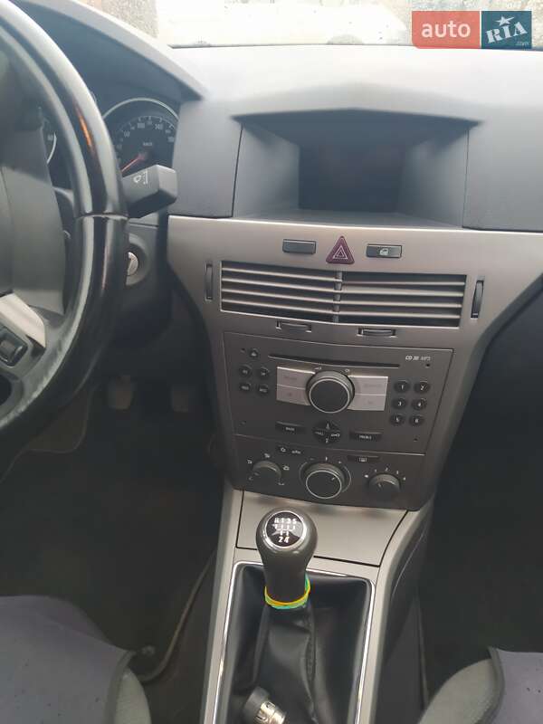 Универсал Opel Astra 2005 в Бердичеве