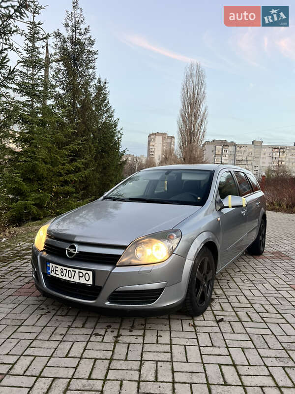 Універсал Opel Astra 2005 в Запоріжжі