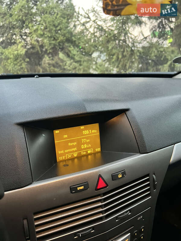 Універсал Opel Astra 2005 в Запоріжжі