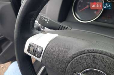 Універсал Opel Astra 2009 в Черкасах