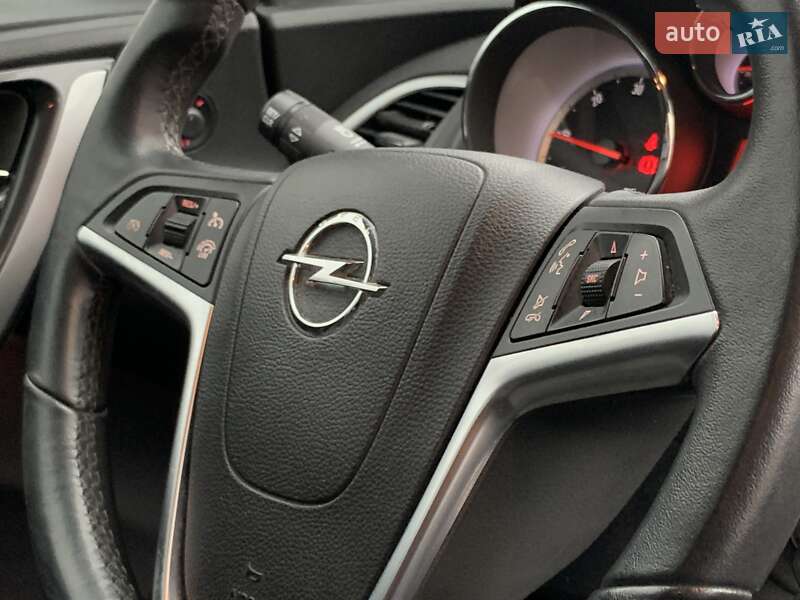 Универсал Opel Astra 2014 в Бердичеве