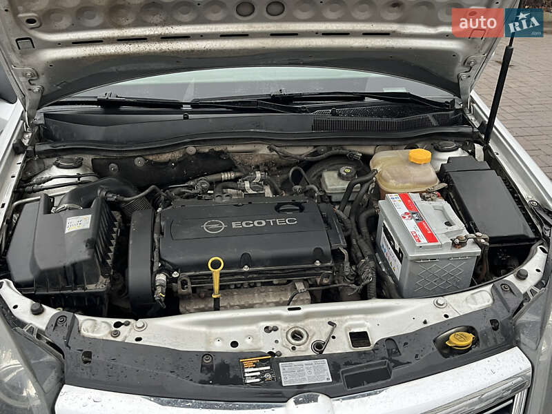 Универсал Opel Astra 2010 в Киеве фото 16 Универсал Opel Astra 2010 в Киеве