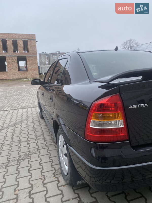 Седан Opel Astra 2007 в Коломые