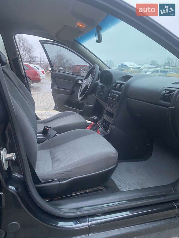 Седан Opel Astra 2007 в Коломые