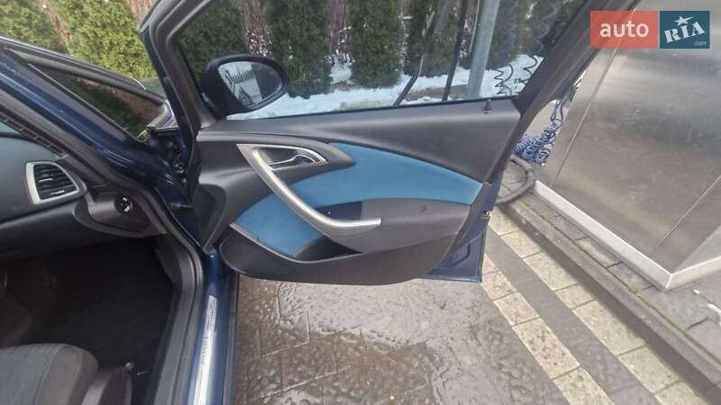 Хетчбек Opel Astra 2010 в Івано-Франківську