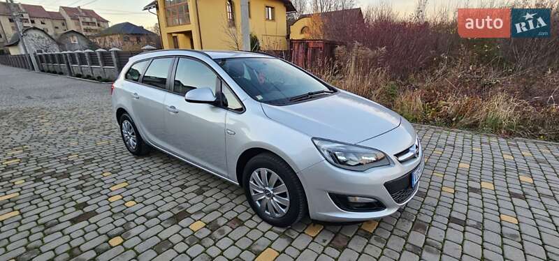 Универсал Opel Astra 2015 в Коломые