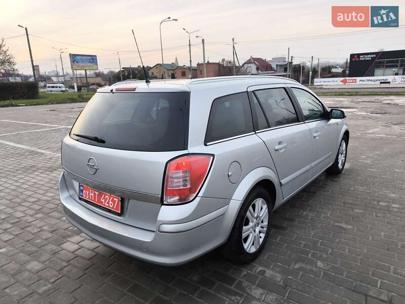 Универсал Opel Astra 2009 в Харькове