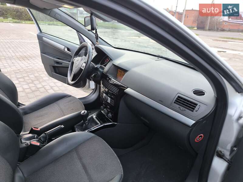 Универсал Opel Astra 2009 в Харькове