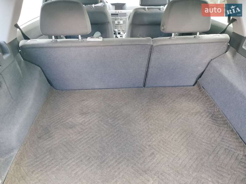 Универсал Opel Astra 2006 в Львове