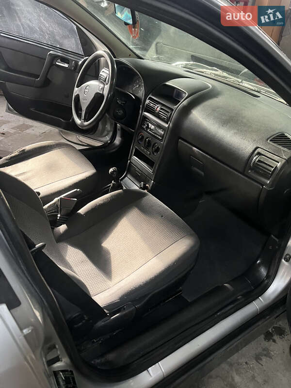 Универсал Opel Astra 2003 в Киеве