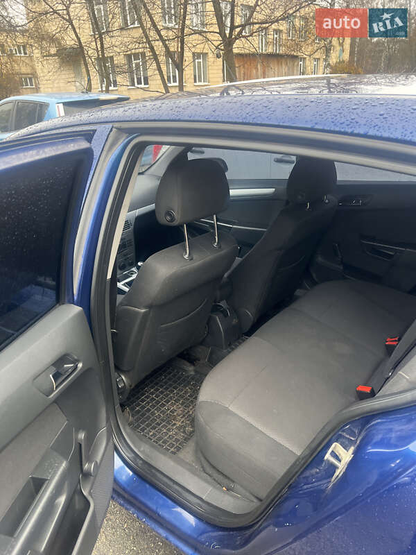 Хетчбек Opel Astra 2009 в Полтаві