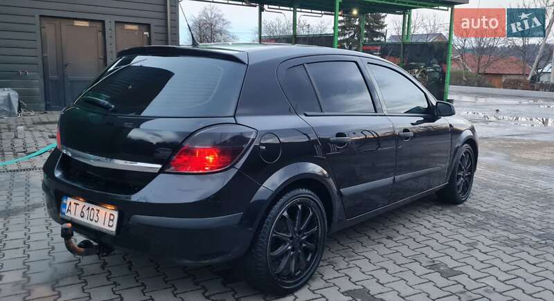 Хэтчбек Opel Astra 2004 в Коломые