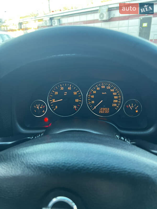 Универсал Opel Astra 2004 в Полтаве