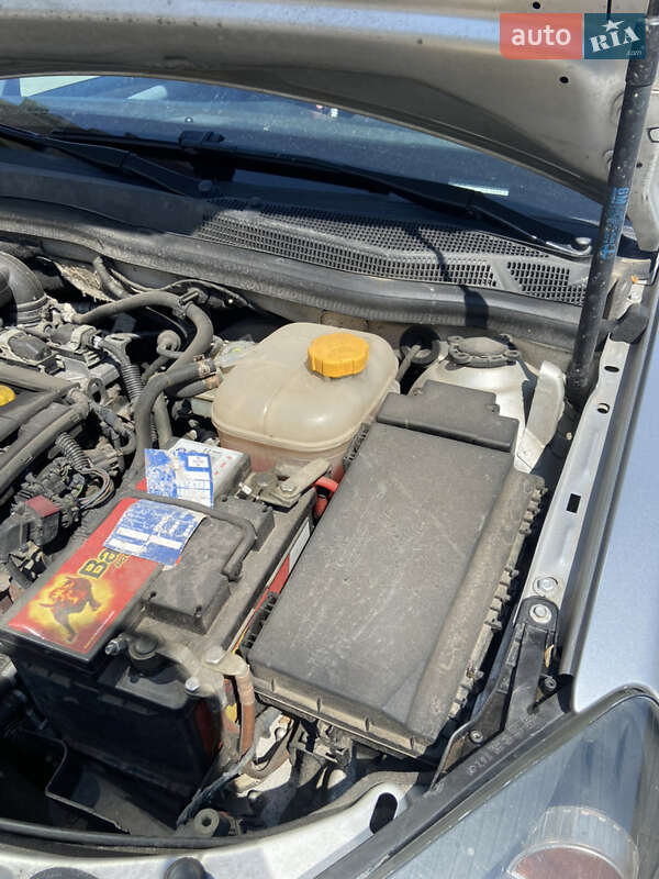 Універсал Opel Astra 2005 в Бердичеві