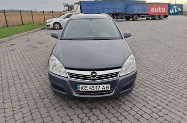 Универсал Opel Astra 2007 в Новомосковске