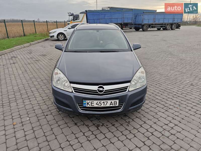 Универсал Opel Astra 2007 в Новомосковске