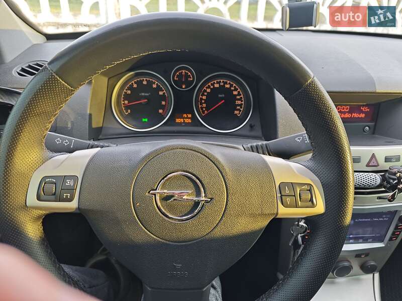 Универсал Opel Astra 2007 в Новомосковске