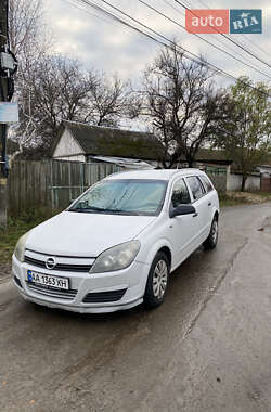 Универсал Opel Astra 2004 в Киеве
