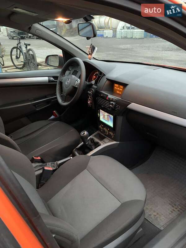 Универсал Opel Astra 2005 в Жмеринке