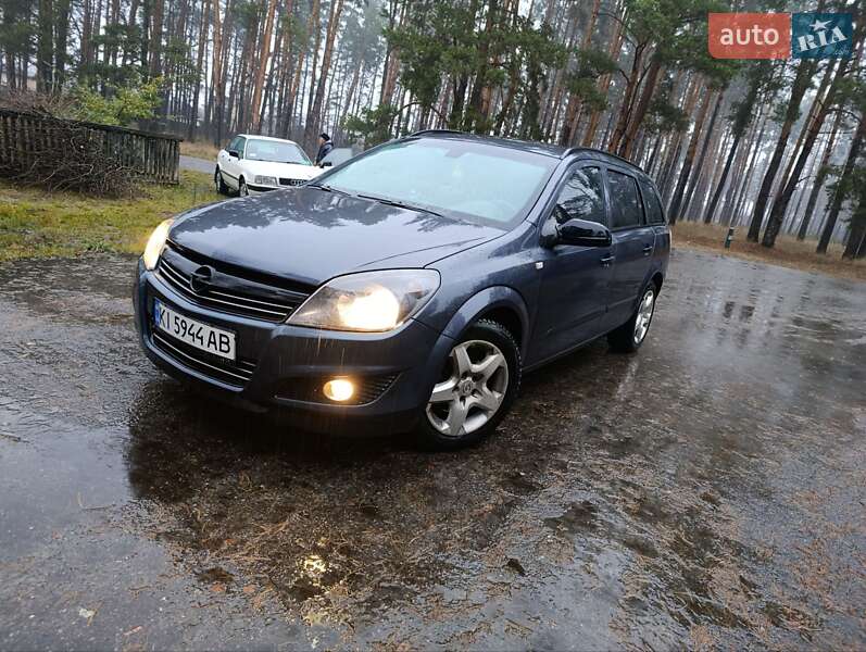 Универсал Opel Astra 2007 в Бородянке
