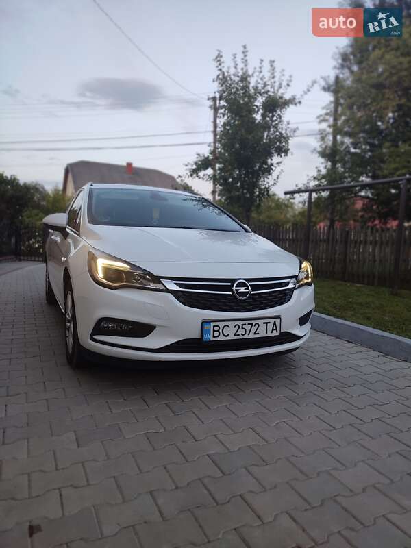 Универсал Opel Astra 2019 в Трускавце