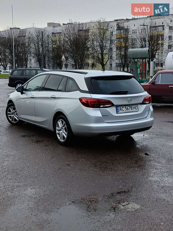 Универсал Opel Astra 2017 в Луцке