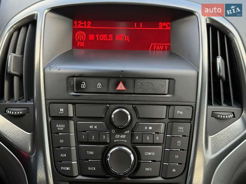 Универсал Opel Astra 2012 в Киеве