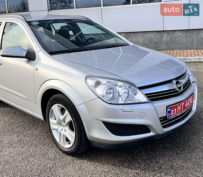 Універсал Opel Astra 2009 в Білій Церкві