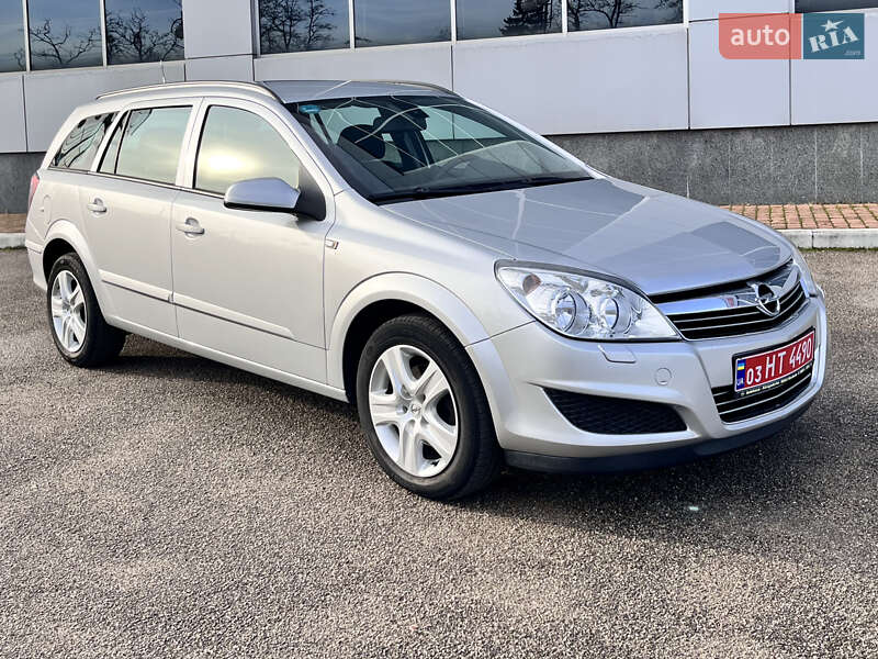 Універсал Opel Astra 2009 в Білій Церкві