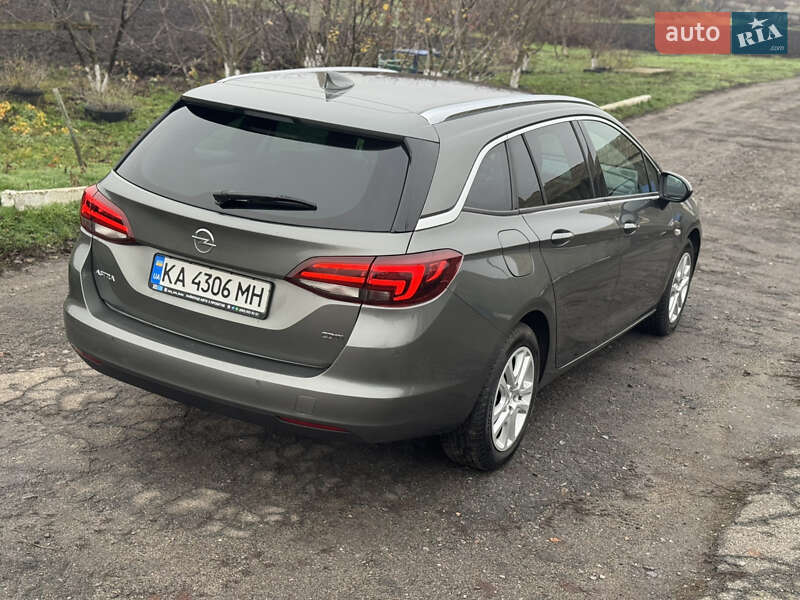 Універсал Opel Astra 2017 в Полтаві