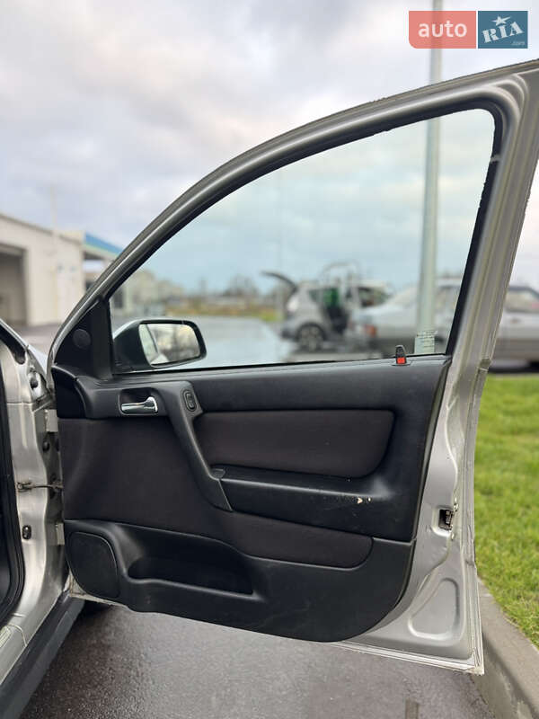 Универсал Opel Astra 2000 в Шостке