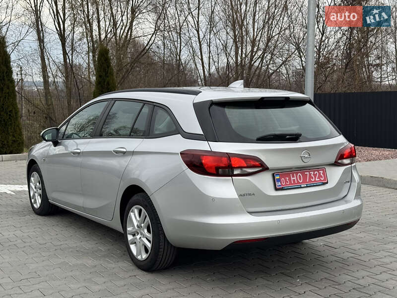 Універсал Opel Astra 2018 в Хмельницькому