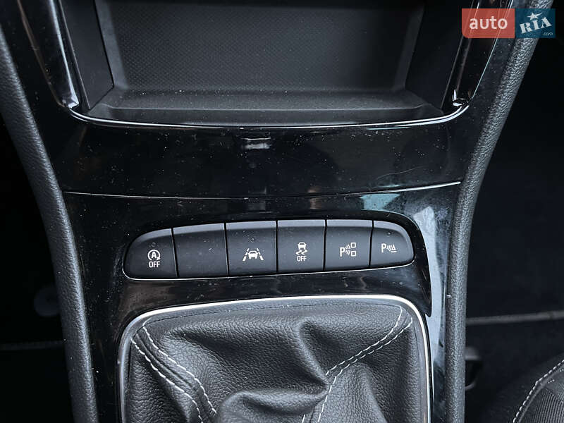 Универсал Opel Astra 2018 в Житомире