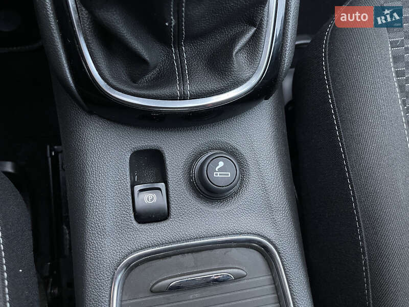 Универсал Opel Astra 2018 в Житомире