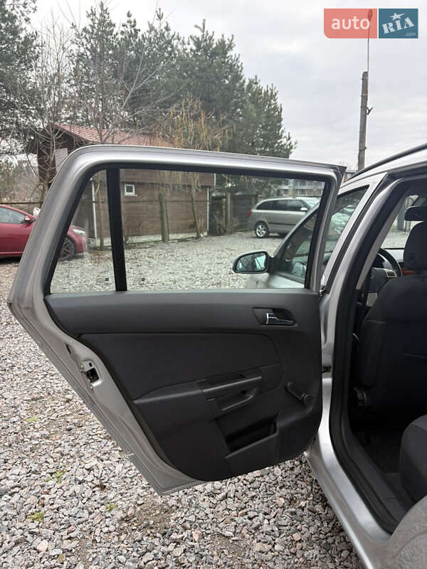 Універсал Opel Astra 2008 в Білій Церкві