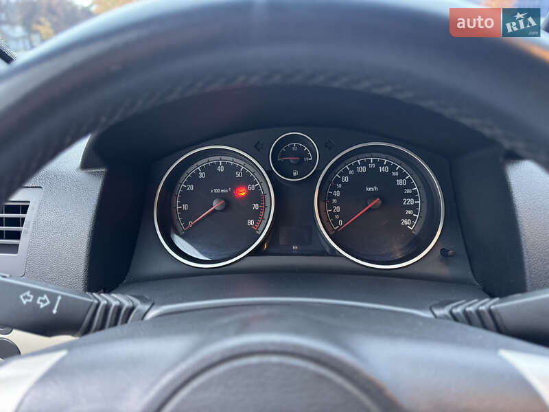 Універсал Opel Astra 2007 в Києві